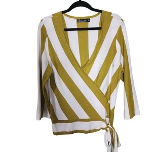 New York and Company Sweater yellow and white size Large